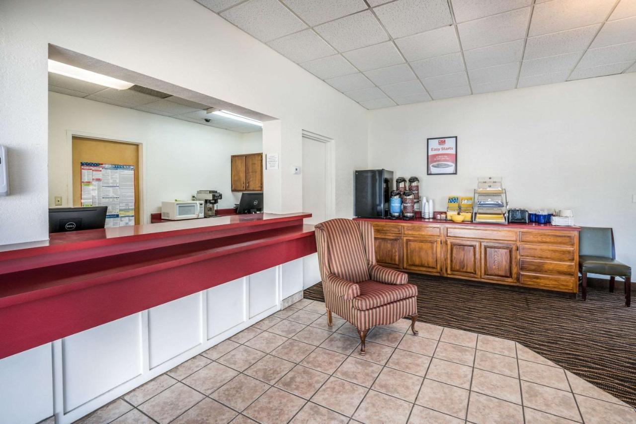 Suburban Studios Middlesboro Exterior photo